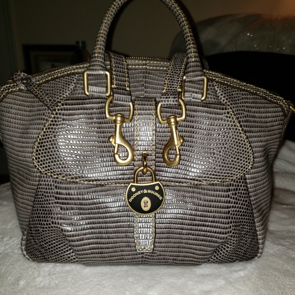 Dooney & Bourke satchel - Picture 11 of 16
